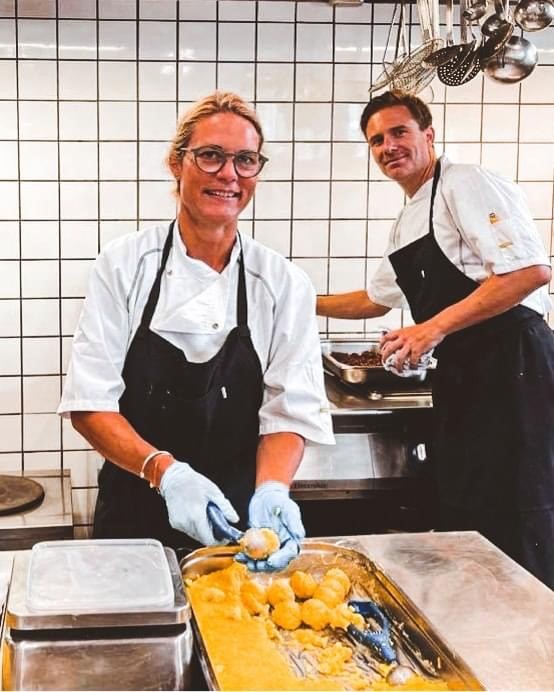 Jakob og Maria i køkkenet i Herlev
